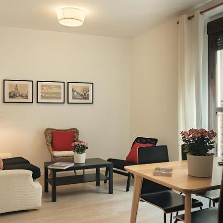 Apartamentos San Pedro Sevilla Kültér fotó