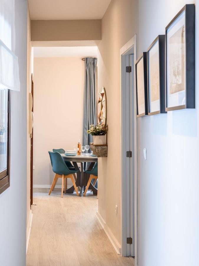 Apartamentos San Pedro Sevilla Kültér fotó