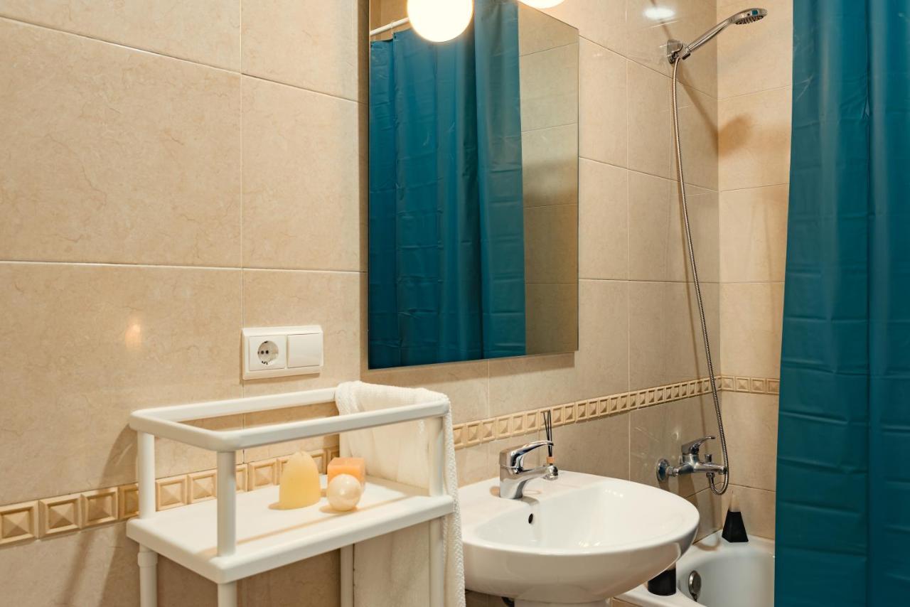 Apartamentos San Pedro Sevilla Kültér fotó