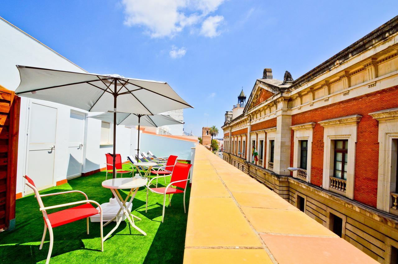 Apartamentos San Pedro Sevilla Kültér fotó