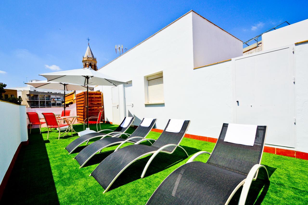 Apartamentos San Pedro Sevilla Kültér fotó
